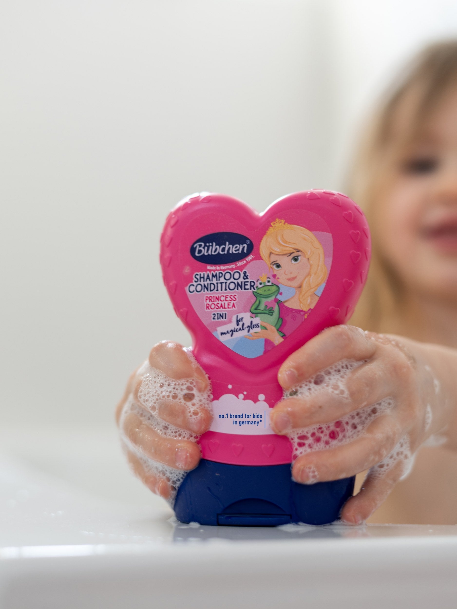 Bübchen Princess Rosalea 2’si 1 Arada Çocuk Şampuanı ve Saç Kremi 230 ML