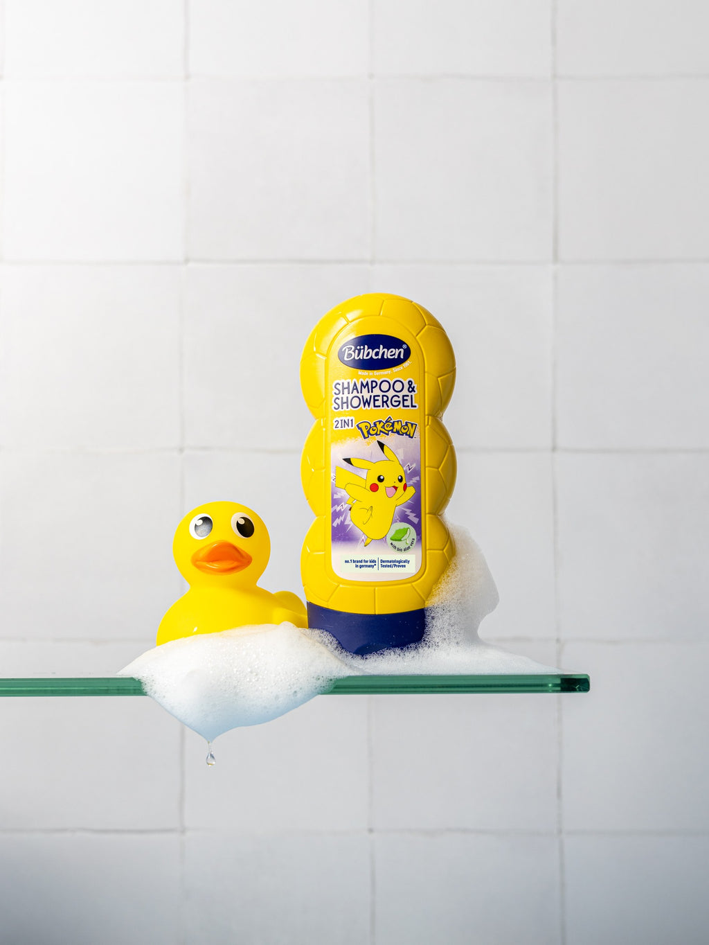 Bübchen Pikachu 2’si 1 Arada Çocuk Şampuanı ve Duş Jeli 230 ML